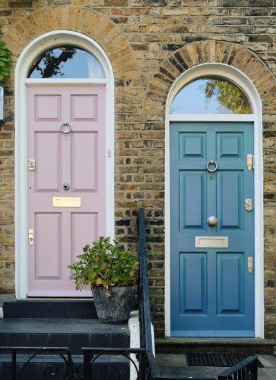 a-snapshot-of-two-doors-side-by-side-in-london-2026-03-16-04-26-54-utc (1)